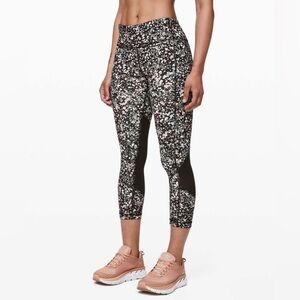 Lululemon Pace Rival Crop Leggings 22" Floral Black